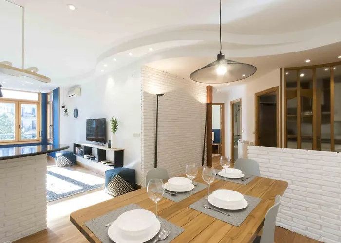 The Collection - Easo Apartment